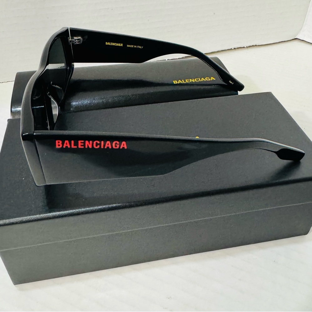 BALENCIAGA Rectangular Black Grey 56 mm Unisex Sunglasses NEW